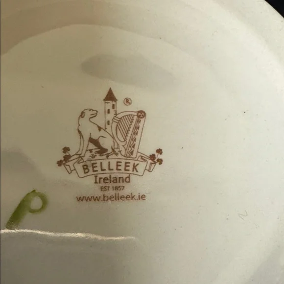 Belleek Floral Springtime Pitcher/Yellow Daffodil Plain Shamrock - Picture 5 of 7